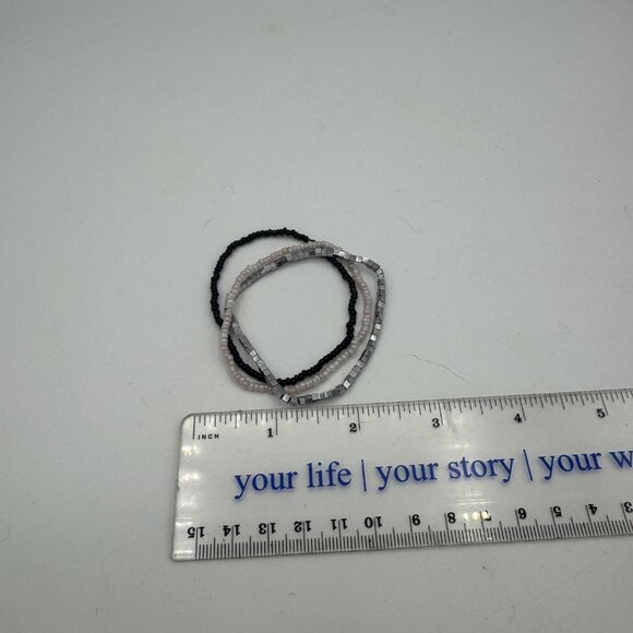 Beaded Stretch Bracelet Set In Black & Silver - Picture 3 of 3